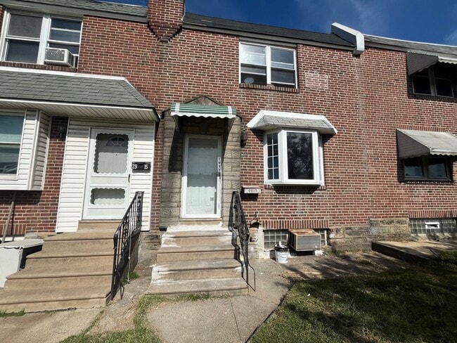 Primary Photo - 2917 Glenview St