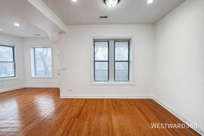 Building Photo - 5172 S Michigan Ave