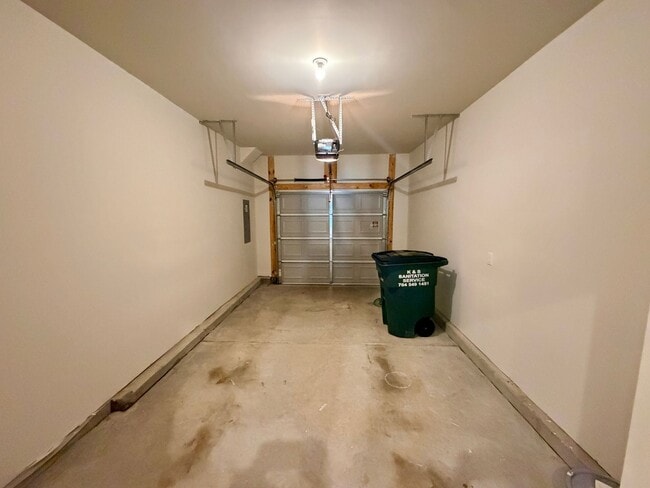 Building Photo - 22024 Lani Dr