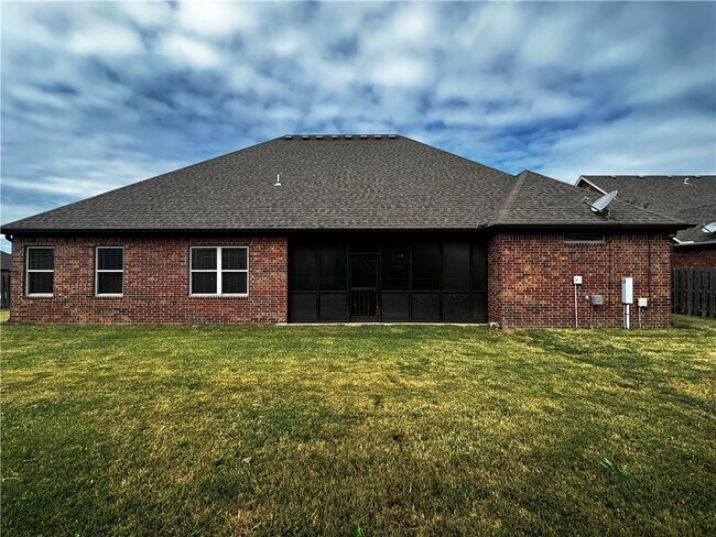 Building Photo - 584 N Mulligan Dr