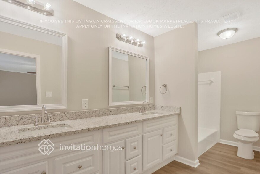 Building Photo - 4031 Linda Ln SW