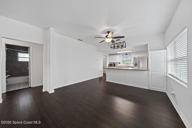 Building Photo - 6502 June Dr