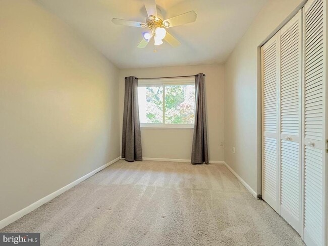 Building Photo - 2334 Antiqua Ct