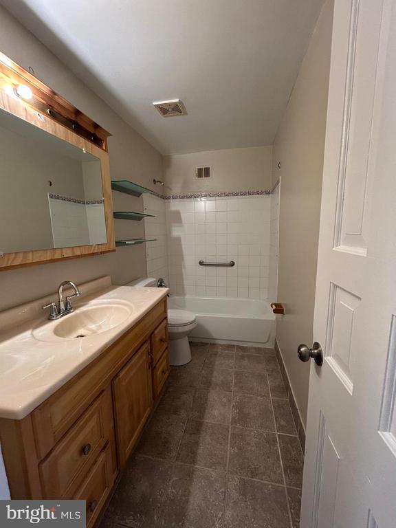 Building Photo - 8044 Mars Pl