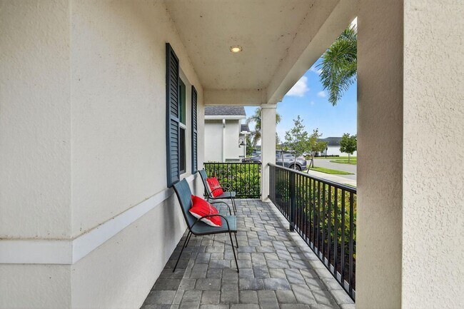 Building Photo - New Fully Furnished 4 bed, 2 bath home in newest Port St Lucie Subdivision