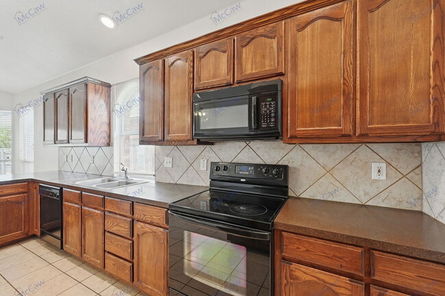 Building Photo - 6329 Mystic Falls Dr