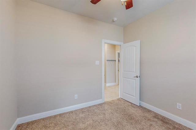 Building Photo - 1004 Bluebird Way