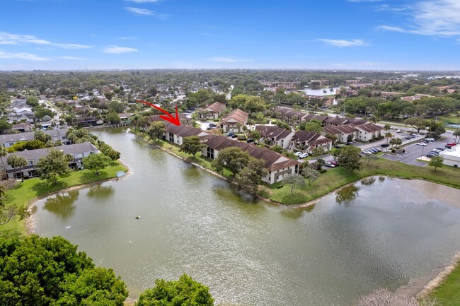 Building Photo - 5545 Courtyard Dr