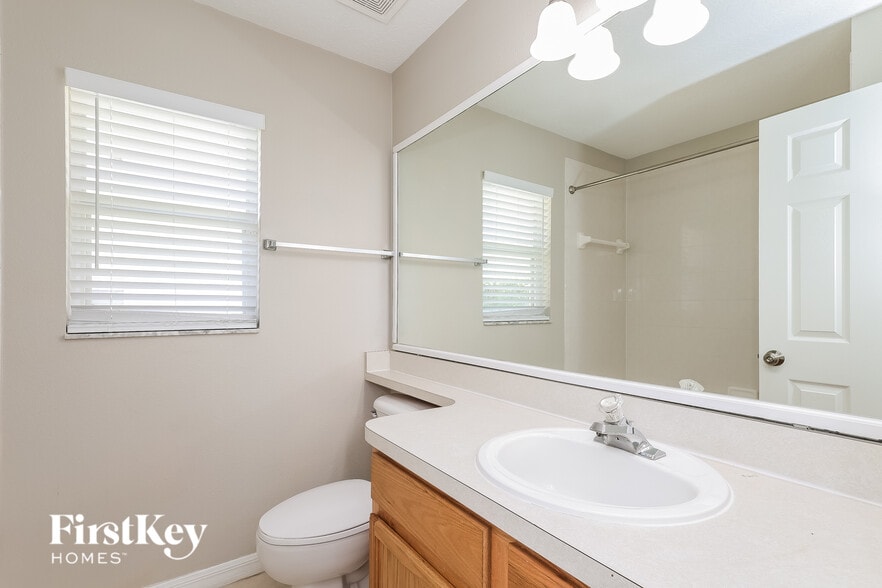 Building Photo - 745 Troon Cir