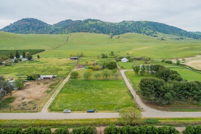 Building Photo - Peaceful Country Casita in the Foothills – 1 Bed / 1 Bath