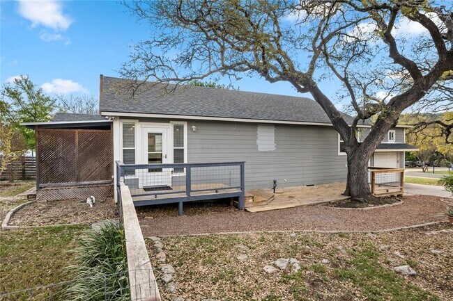 Building Photo - 18000 Lafayette Park Dr