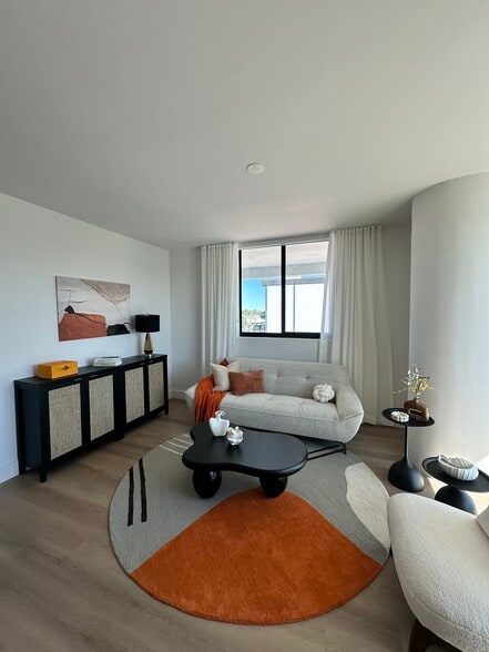 Building Photo - 2501 Jackson St