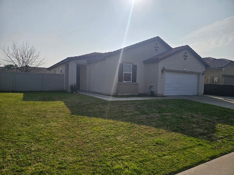 Building Photo - 1221 Chula Vista Ave