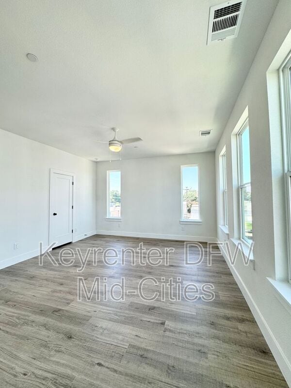 Building Photo - 7327 Uloho Wy