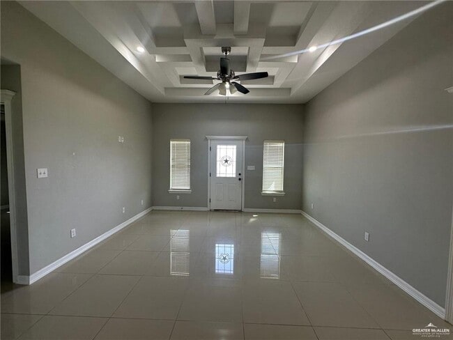 Building Photo - 11 Dove St