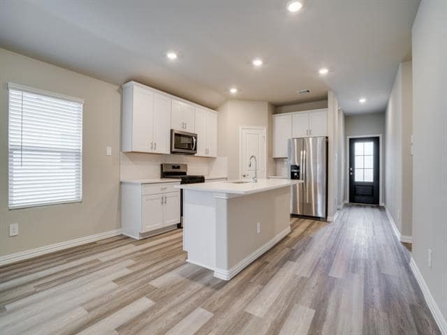 Building Photo - 808 Tidal Dr