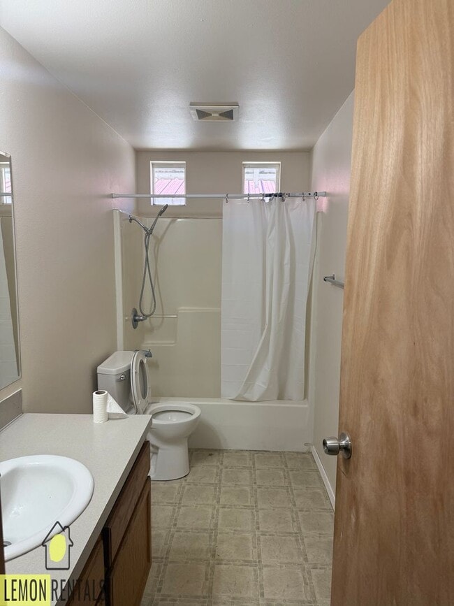 Building Photo - 201 E &quot;P&quot; St