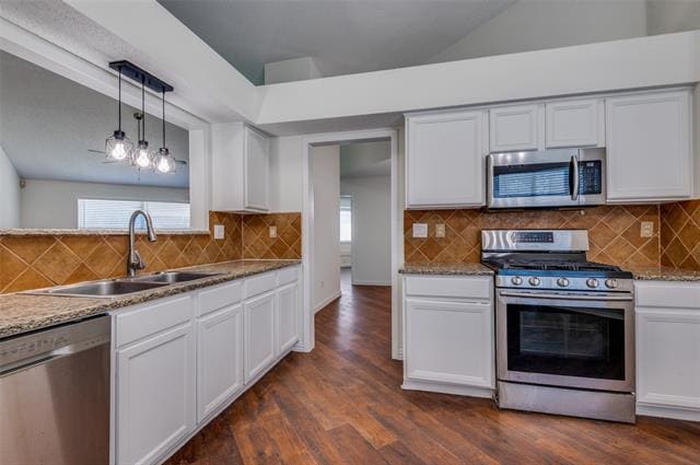 Building Photo - 1940 Helen Ln