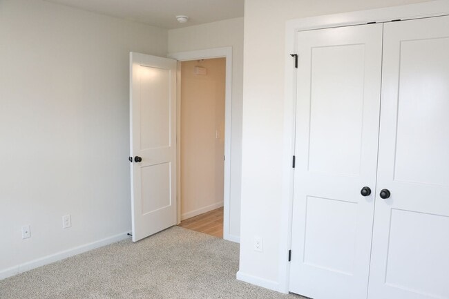 Building Photo - Brand New Home in Shawnee!