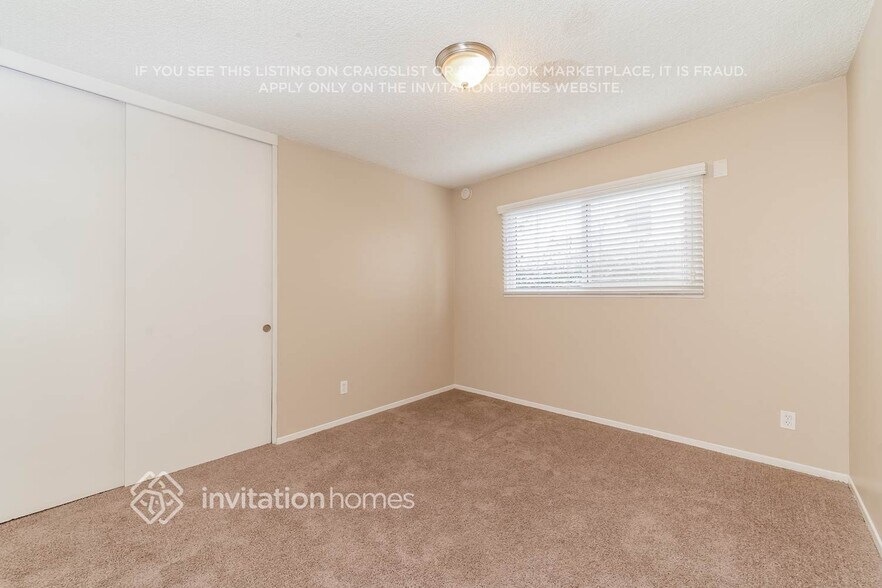 Building Photo - 10326 Pendleton St