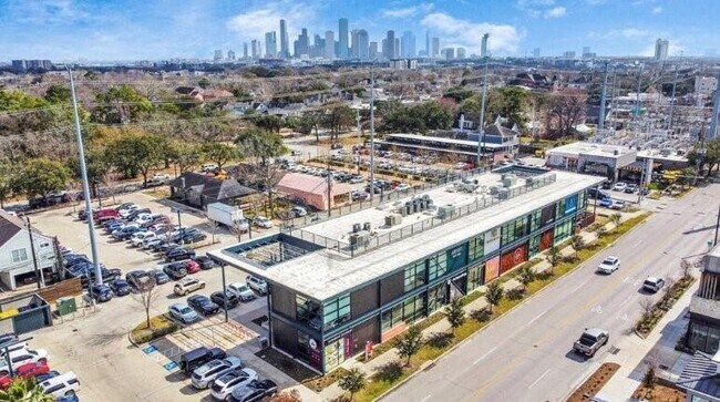Building Photo - 1040 Columbia St
