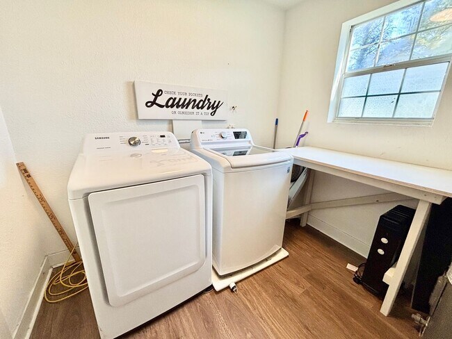 Building Photo - Charming 3 Bedroom Home in Norfolk