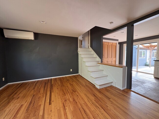 Building Photo - 3230 Onyx St