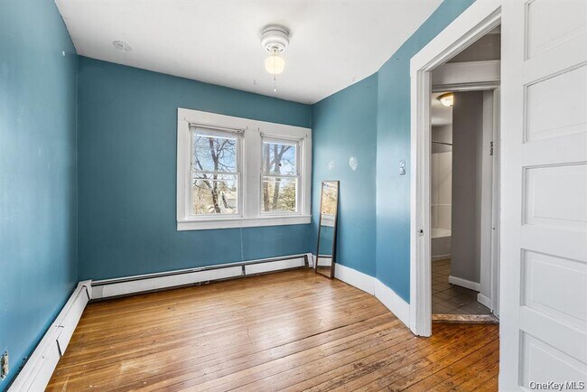 Building Photo - 39 Wawanda Ave