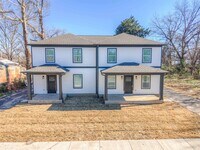 Building Photo - 650 Ayers St