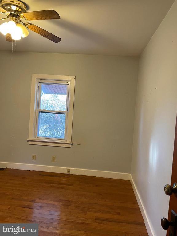 Building Photo - 4950 Perkiomen Ave