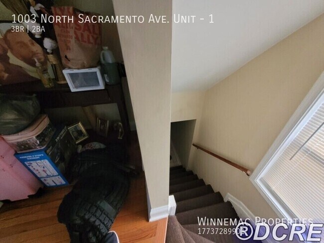 Building Photo - 1003 N Sacramento Ave