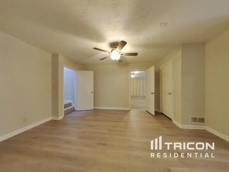 Building Photo - 2744 Country Creek Way NW