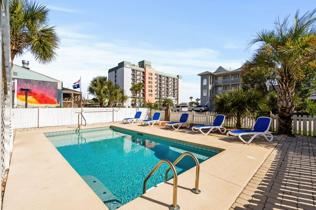 Building Photo - Pier View Paradise-Seasonal Beach House 11...