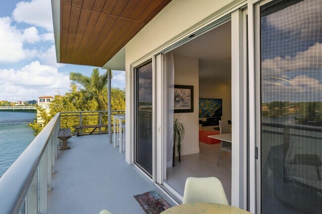 Building Photo - 6100 N Ocean Dr
