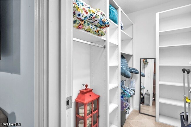 Building Photo - 14706 Escalante Way