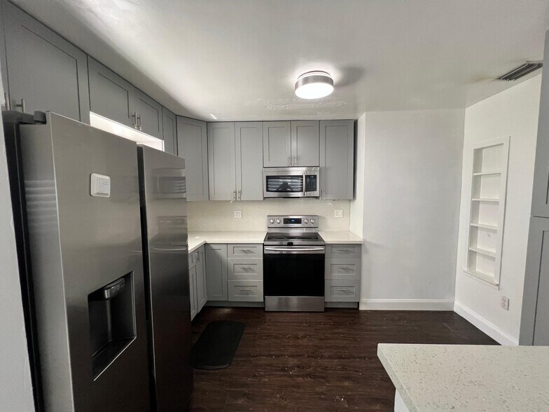 Kitchen. Stainless Steel Appliances - 620 NE 140th St