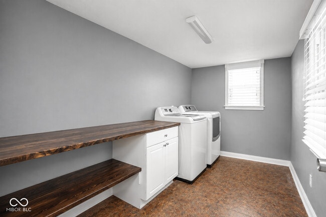 Building Photo - 1124 Evison St
