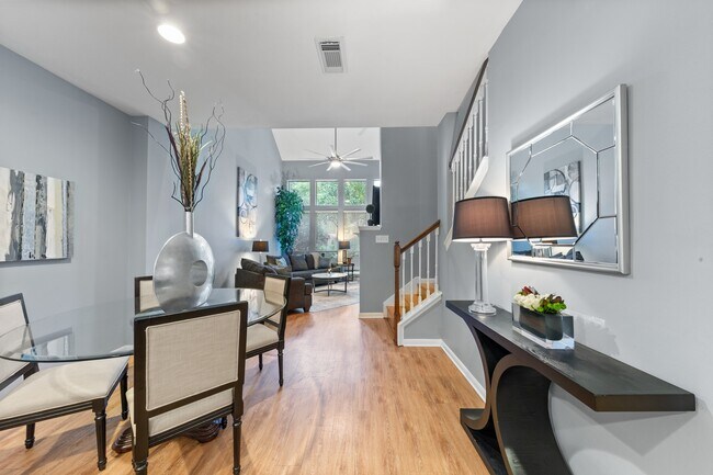 Building Photo - 30 Endor Forest Pl