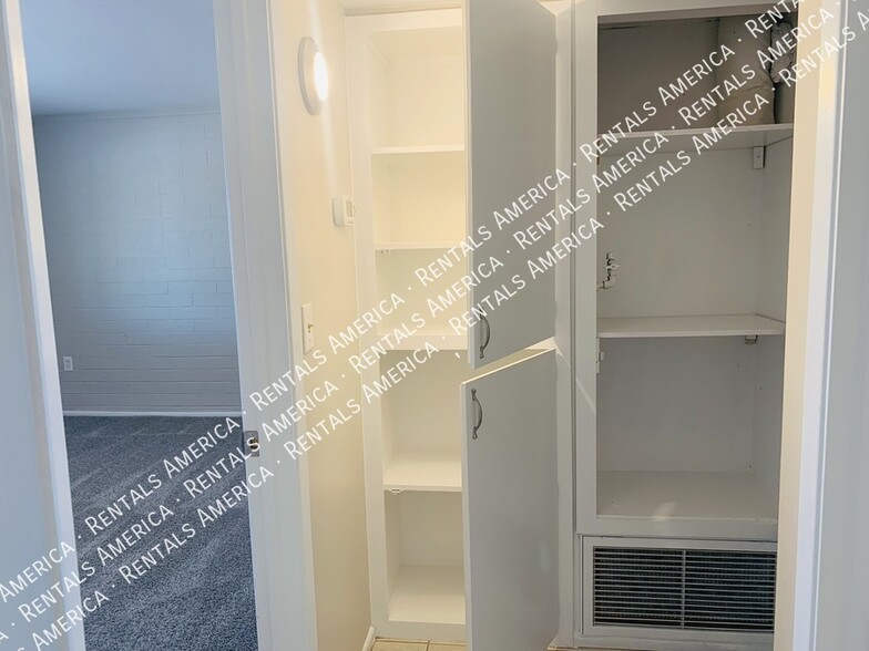Building Photo - 11433 N Hagen Dr