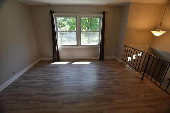Building Photo - 7852 Sprucewood Ave