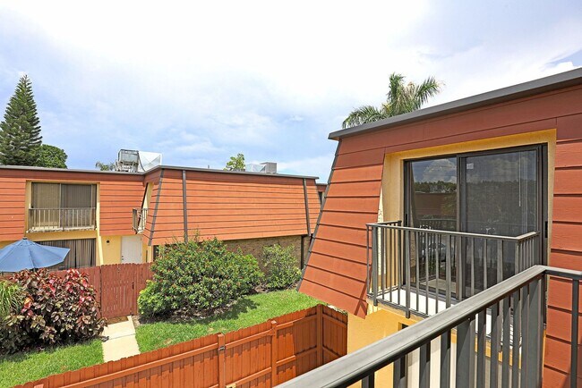 Building Photo - 1538-3 Park Meadows Dr