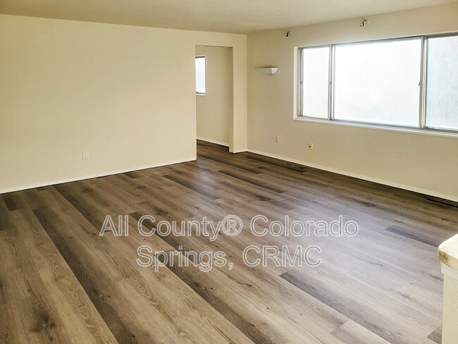 Building Photo - 1237 Chiricahua Dr