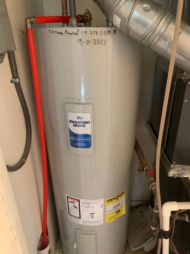 Building Photo - 3849 Wem Dr