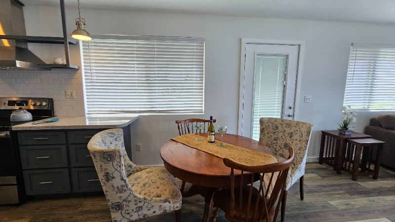 Building Photo - 87-3210-3210 Rd G