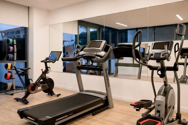 Building Photo - 1220 17th St