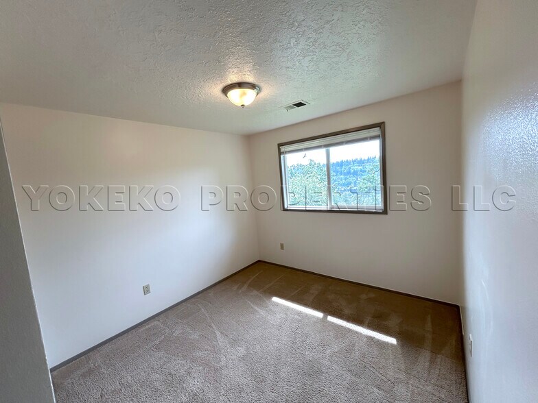 Building Photo - 4257 Imperial Dr