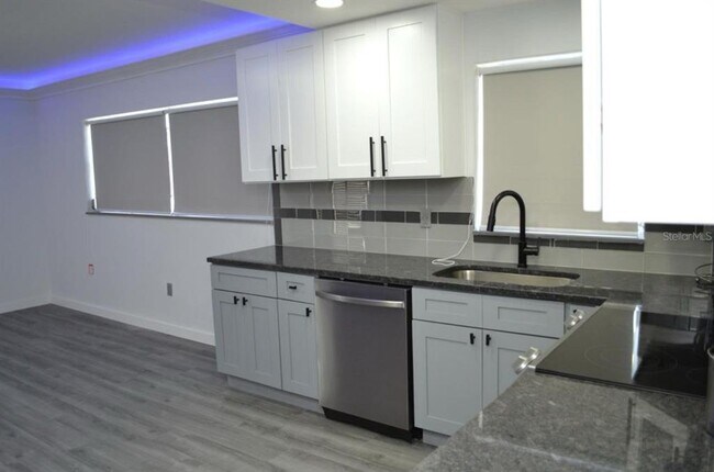 Building Photo - 3675 Gulf Blvd