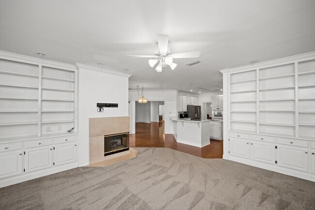 Building Photo - 601 Willow Point Ct