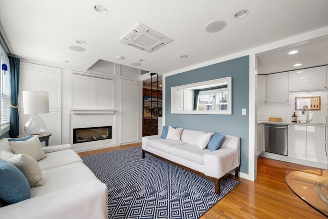 Building Photo - 290 Shawmut Ave