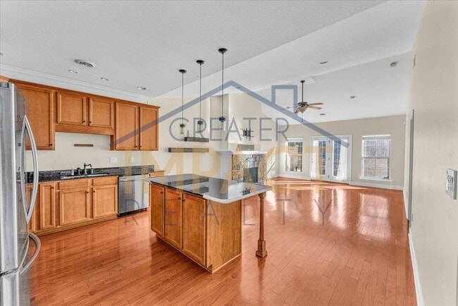 Building Photo - 810 Klondike Way